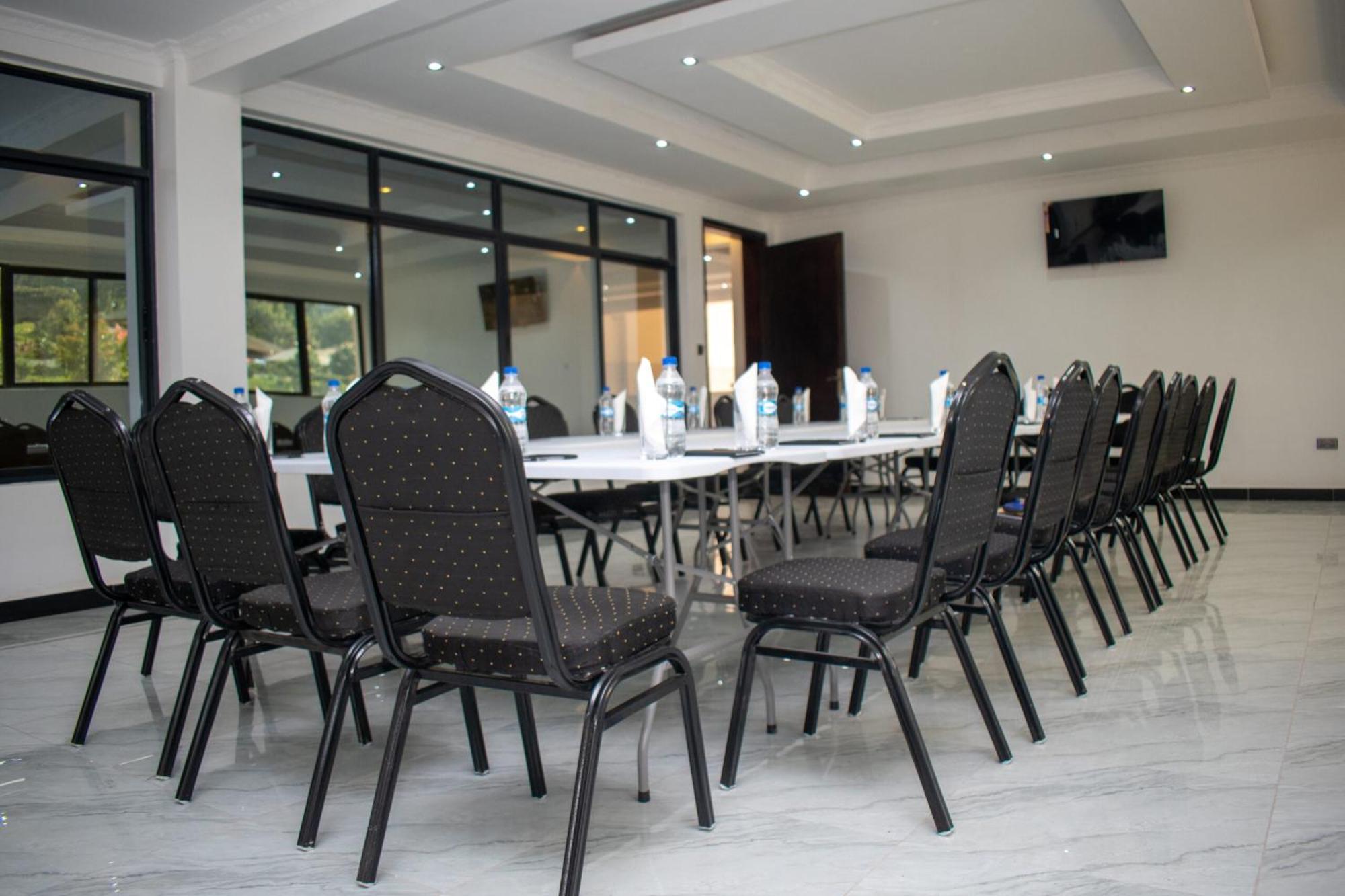 Water Pavilion Hotel Keroka Zewnętrze zdjęcie