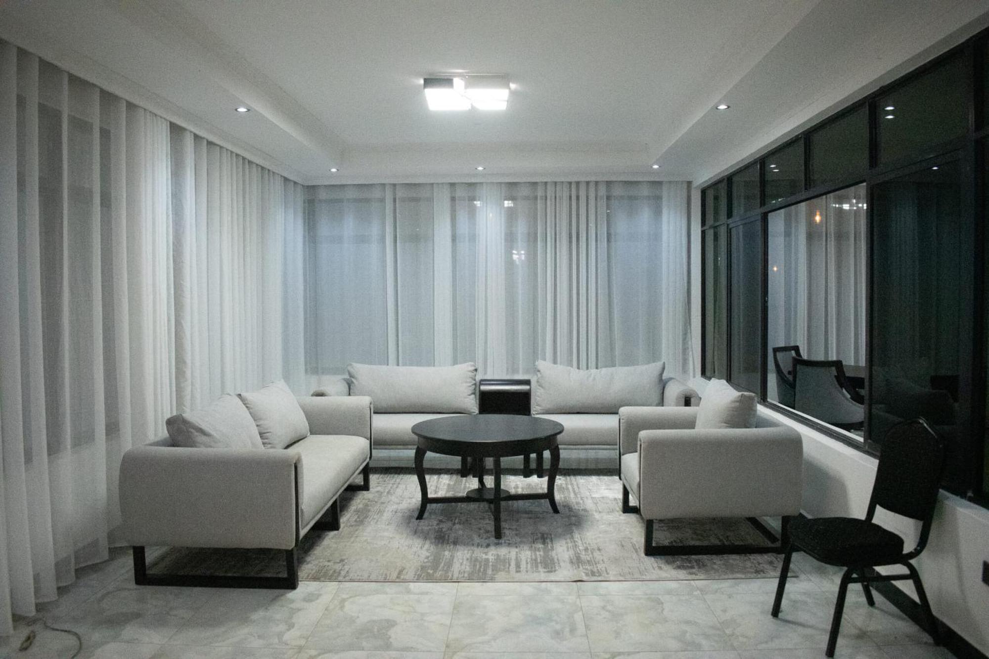 Water Pavilion Hotel Keroka Zewnętrze zdjęcie